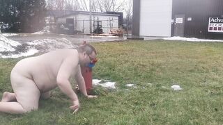 Chub Gimp Pees like a Mutt in Public!