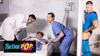 TWINKPOP - Youngster Nurse Benjamin Blue Bjs Clark Delgatys Enormous Knob Thru A Gloryhole