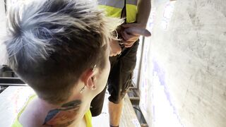 Gay-for-pay Construction apprentice gets humped