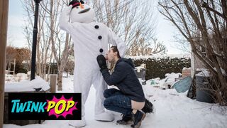 TWINKPOP - Tatted Dude Bo Sinn Gets Clad As A Snowman And Pounds All Of Benjamin Blues Fuckholes