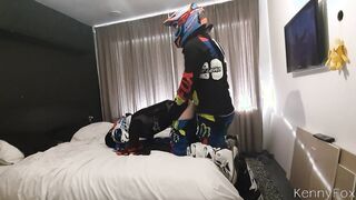 Topping my boyfriend firm and jizzing in him