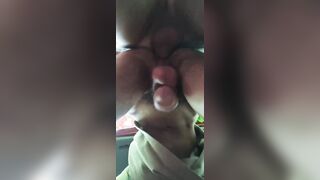 Firm condom-free fuck-fest with grindr stranger