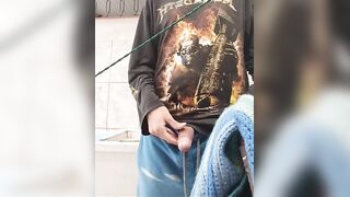 Giant jizz-shotgun urinating off