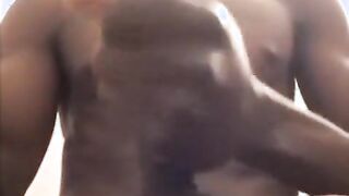 Jummy in the middle of my spunk-pump