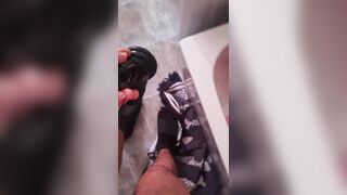 Im filming myself having it deep ⬇