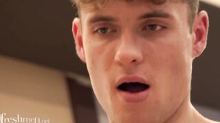 Freshmen porked WITHOUT A CONDOM