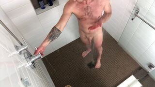 Using my buddys rain bathroom (top sight)