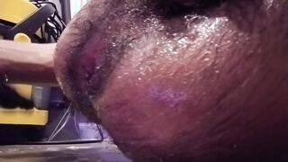 Fister et goder mon cul poilu