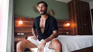 Mine girlfriend doesnt understand that MEm here straight stud Jeus receives a handjob out another man