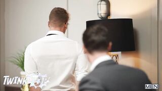 Twink Pop - Felix Fox Prepares Food Excluding Receive Distracted Near Finn Harding Fingering Its Ass