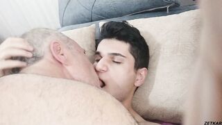 FUR COVERED ELDER LIKES TO BE LİCKED AND RAVAGED BY INSANE MAN