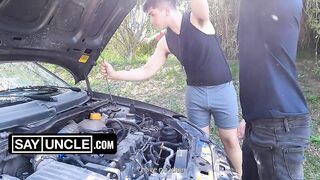 Driving Customers Around and Deep throating Pecker: A Cab Drivers Sudden Detour