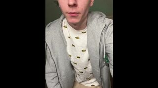 somebody tell me why this remind me of 2016 vine era