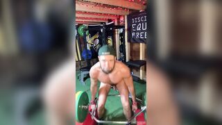 Bearded dude deadlifts nude