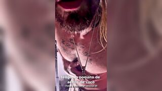 (POINT OF VIEW, ASMR) Brazilian Masculine Solo Taunts You At The Gym and Milks Off In Your Face {Total tweak in OF}