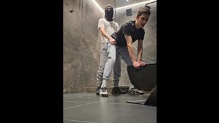 BOY POKE DUDE AND JIZZ ON FACE