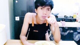 BREAKFAST WITH FRIED RICE AND OMELET