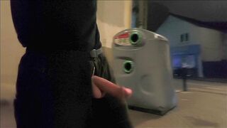 Juggling my beefstick in the public street, in slow-mo ! :)