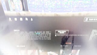 Potente corrida pringosa gimiendo sobre mi pc mirando mi propio perfil en PH! Estaba muy cachondo!