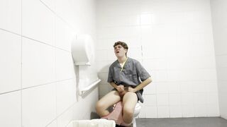 Twunk dresses up as a medic and faps in the clinic