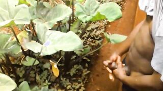 AFRICAN AMPLE SPEAR NEARLY BLASTED JACKING OFF IN PUBLIC