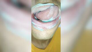 tongue colorido, fetiche lengua larga, sloopy, firm, mojado