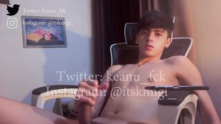 Tigas na tigas titi ko pagka gising ko, sarap jakulin kahit nilabasan na