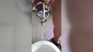 Urinate in the manstick box with catheter in pantyhose