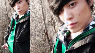 Jon Arteen milks his twunk manmeat, cums jism running in rivulets gooey to his frigs