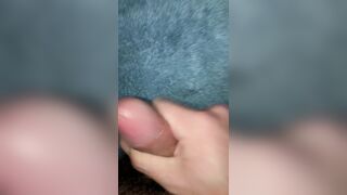 daily wank off 16/30 - edging and shooting a geyser - wank off contest