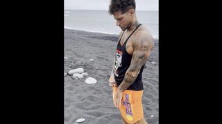 HOMOSEXUAL PEE in a PUBLIC PLACEPeople Can DETECT ME