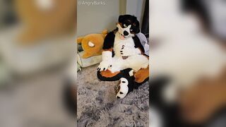 FUMBLE BANGER! @AngryBarks enjoys pounding his soles until he spunks firm Bark Bark!