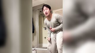 Wanking My Man meat Before A Douche