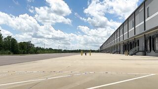 Ever ambled a half mile from the safety of your cloths in wide daylight?