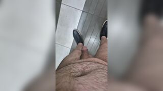 Highly risky at the mall while shopping