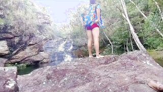 I drained my manmeat near the waterfalls of Minas Gerais.