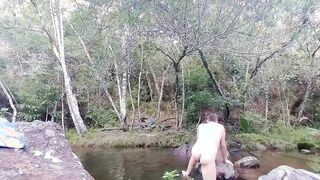 I drained my manmeat near the waterfalls of Minas Gerais.