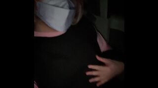 デブ女装の車で乳首弄り