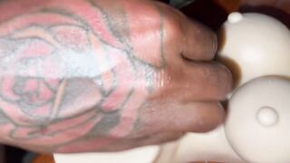 Sexo duro con muñeca de silicona