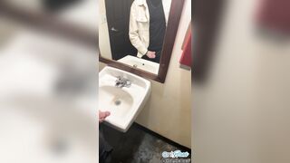 Going For Peeing And Finished With Jizzing Into A Public Tub Pizza Place Restauraunt