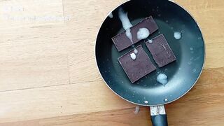 Hasty, noisy fap-off in the kitchen! Torrid chocolate and massive milk for the breakfast of champions!