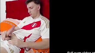 PREVIEW - Italian Soccer Player plays with himself on Vaca