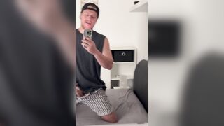 Masturbate Off Caught in the Mirror - Tasted in the End