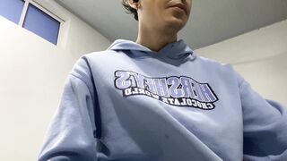 HACIENDO UNOS TRABAJOS PARA LA UNIVERSIDAD