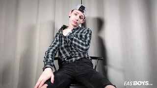 Heterosexual slender nice guy milking off his ginormous sausage