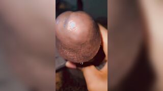 Blackbitch flash her hugeblack head meatpipe