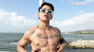 Off the hook latino muscle stud gets hand-job his gigantic fuck-stick