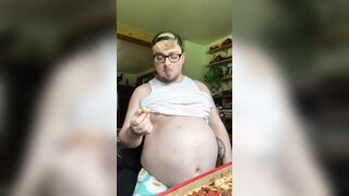 Homo stoner gamer sticks himself 1