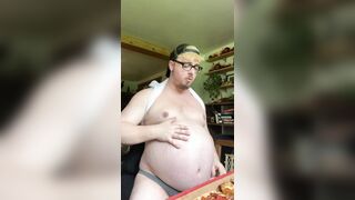 Homosexual stoner gamer tucks himself two