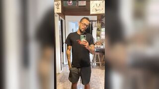 Displaying myself to you ????